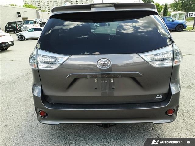 2020 Toyota Sienna SE 7-Passenger (Stk: 167010) in London - Image 9 of 26
