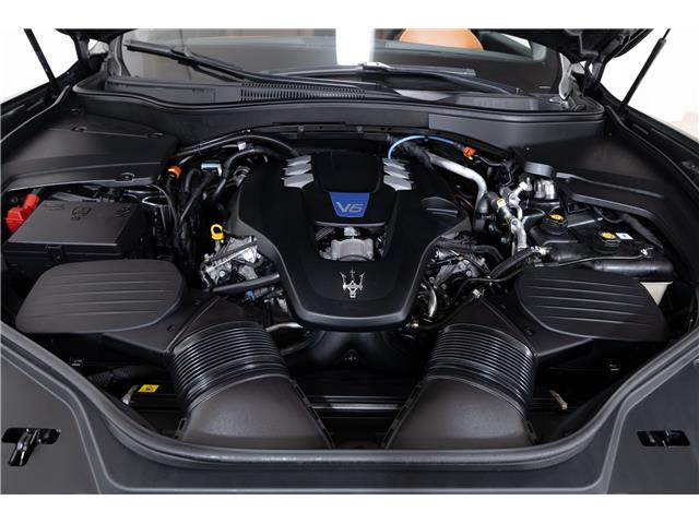 2022 Maserati Levante Modena (Stk: UC2335) in Calgary - Image 10 of 30