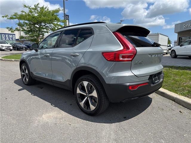 2024 Volvo XC40 B5 Plus Dark Theme (Stk: 19U1012) in Innisfil - Image 8 of 21