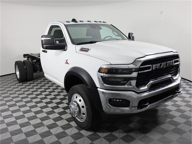 2026 RAM 5500 Chassis Tradesman/Big Horn (Stk: 26T259) in Calgary - Image 3 of 15