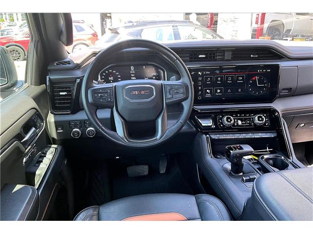 2024 GMC Sierra 1500 AT4 (Stk: 39905UA) in Calgary - Image 5 of 34
