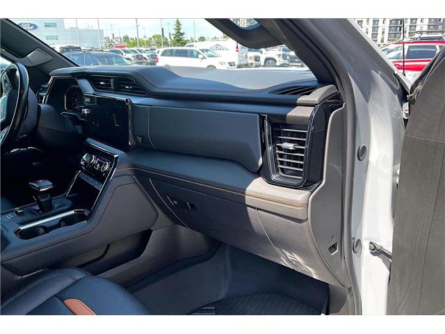 2024 GMC Sierra 1500 AT4 (Stk: 39905UA) in Calgary - Image 16 of 34