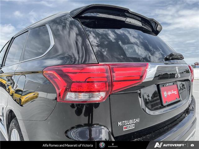 2019 Mitsubishi Outlander Plug-In Hybrid SE (Stk: 912381) in Victoria - Image 10 of 24