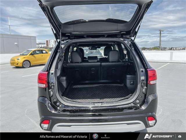 2019 Mitsubishi Outlander Plug-In Hybrid SE (Stk: 912381) in Victoria - Image 11 of 24