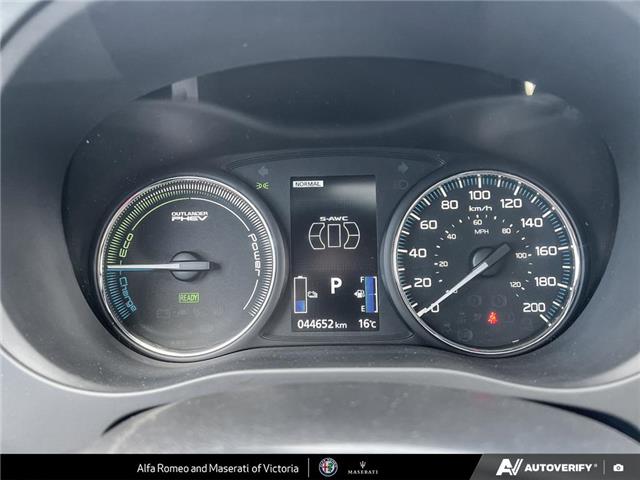 2019 Mitsubishi Outlander Plug-In Hybrid SE (Stk: 912381) in Victoria - Image 14 of 24