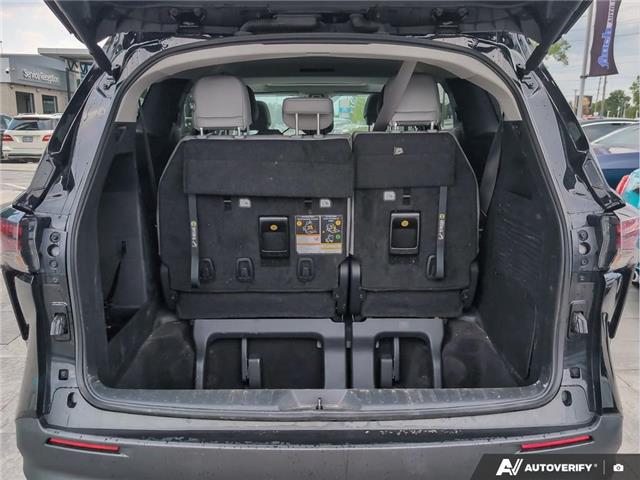 2025 Toyota Sienna XLE 8-Passenger (Stk: P3252) in London - Image 12 of 25
