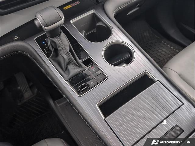 2025 Toyota Sienna XLE 8-Passenger (Stk: P3252) in London - Image 18 of 25