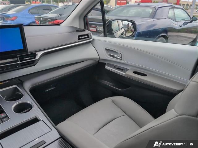 2025 Toyota Sienna XLE 8-Passenger (Stk: P3252) in London - Image 25 of 25