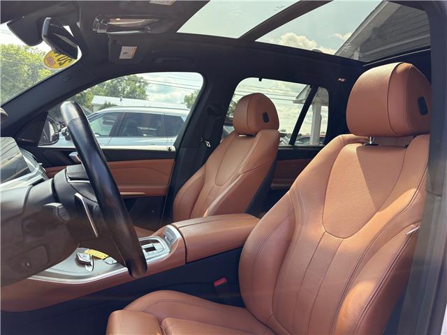 2019 BMW X5 xDrive40i in Sussex - Image 8 of 14