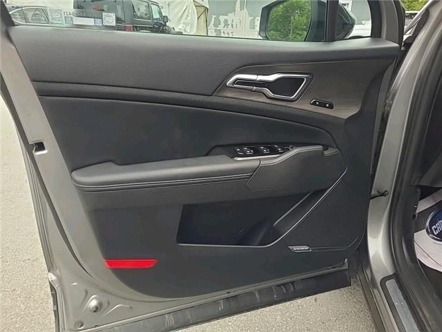 2023 Kia Sportage X-Line Limited w/Black Interior (Stk: 167467) in Lower Sackville - Image 3 of 9