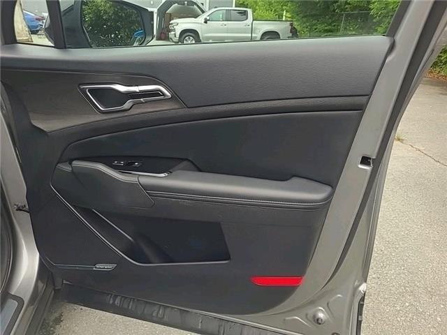 2023 Kia Sportage X-Line Limited w/Black Interior (Stk: 167467) in Lower Sackville - Image 7 of 9