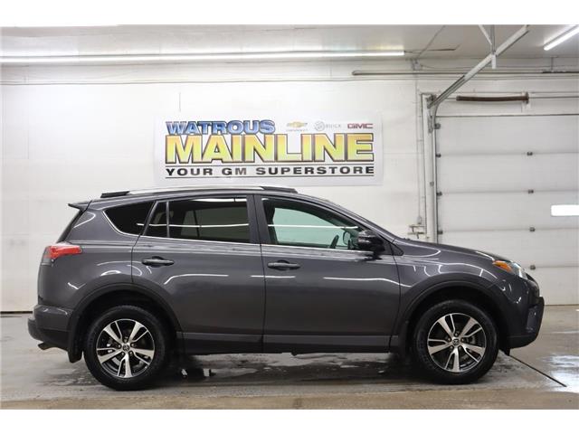 2017 Toyota RAV4 XLE (Stk: T3494A) in Watrous - Image 2 of 30