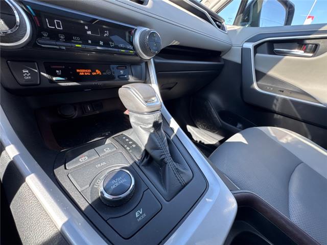 2021 Toyota RAV4 Hybrid  (Stk: Y606270A) in Cranbrook - Image 14 of 22