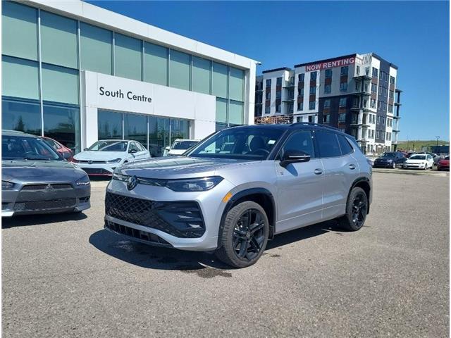 2026 Volkswagen Tiguan Comfortline R-Line Black Edition (Stk: ST-690) in Calgary - Image 1 of 1