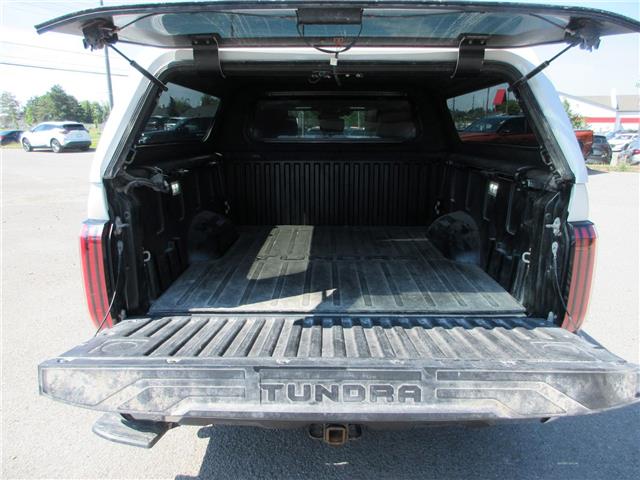 2022 Toyota Tundra Hybrid Platinum (Stk: U8558) in Peterborough - Image 5 of 34