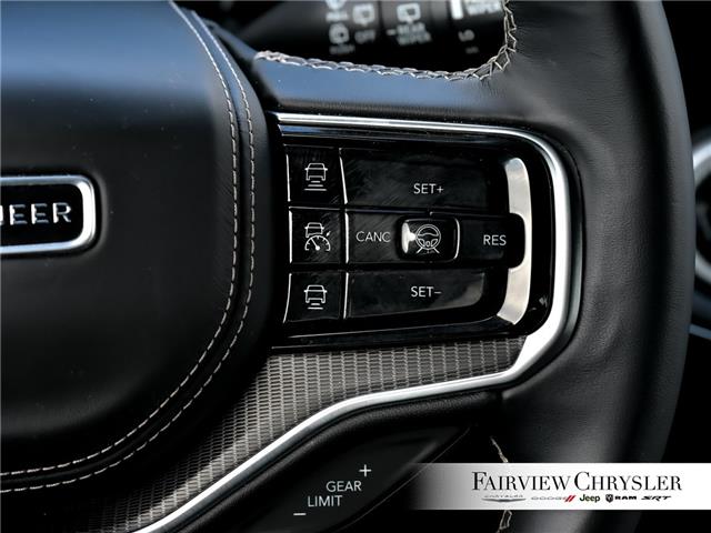 2025 Jeep Grand Wagoneer Series II Obsidian (Stk: U21745) in Burlington - Image 25 of 34