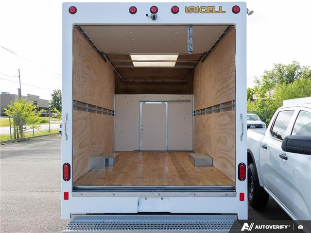 2027 Ford E-350 Cutaway EX (Stk: ELF27EC010) in St. Catharines - Image 11 of 27