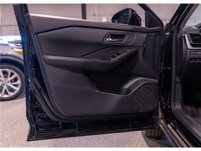 2024 Nissan Rogue SV Moonroof (Stk: B69543) in Calgary - Image 10 of 21