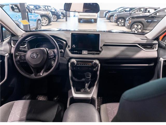 2025 Toyota RAV4 LE (Stk: B69562) in Calgary - Image 16 of 19