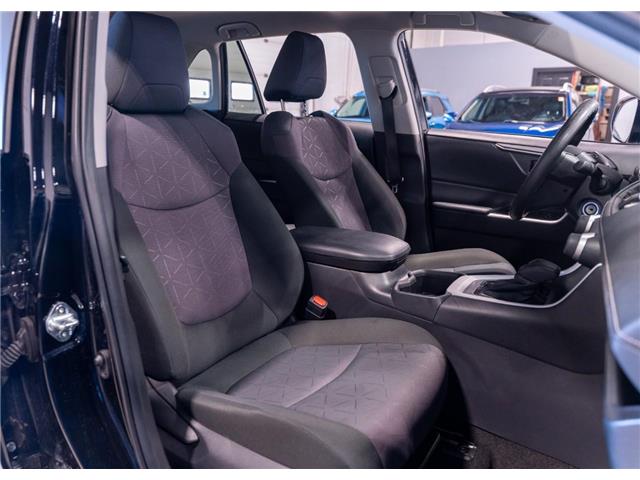 2025 Toyota RAV4 LE (Stk: B69562) in Calgary - Image 18 of 19