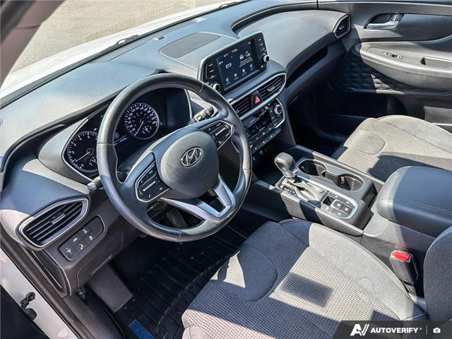 2020 Hyundai Santa Fe Preferred 2.4 w/Sun & Leather Package (Stk: OFLT1024) in Oakville - Image 13 of 32