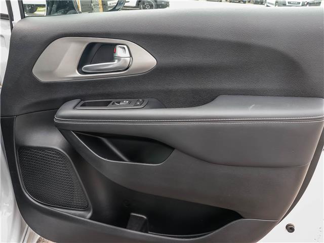 2024 Chrysler Pacifica Hybrid Select (Stk: 15-U1316) in London - Image 29 of 33