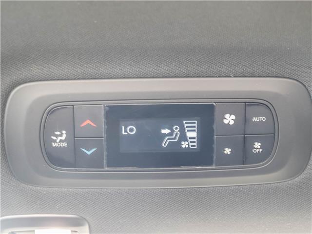 2024 Chrysler Pacifica Hybrid Select (Stk: 15-U1316) in London - Image 18 of 33
