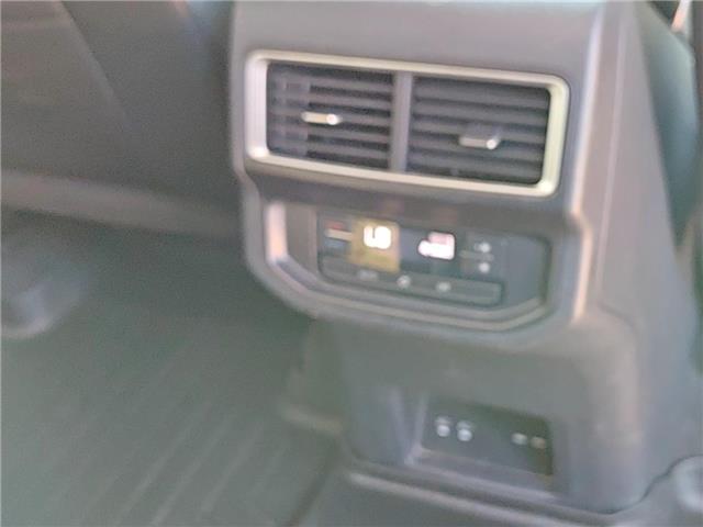 2024 Volkswagen Atlas 2.0 TSI Peak Edition (Stk: 28537W) in Newmarket - Image 20 of 26