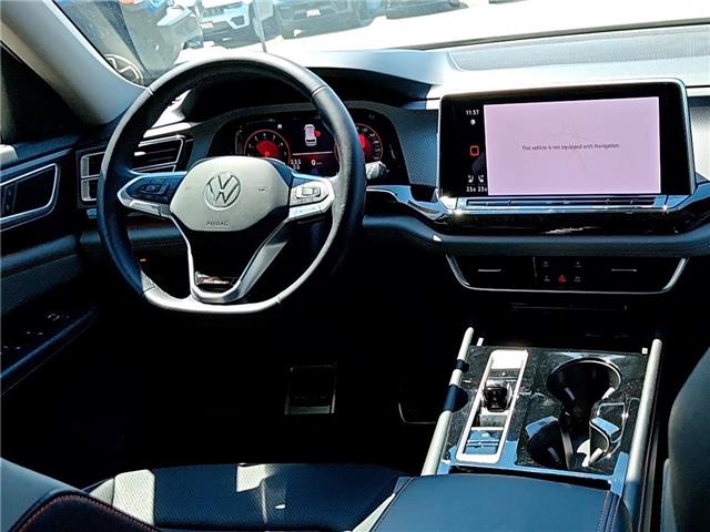 2024 Volkswagen Atlas 2.0 TSI Peak Edition (Stk: 28537W) in Newmarket - Image 21 of 26
