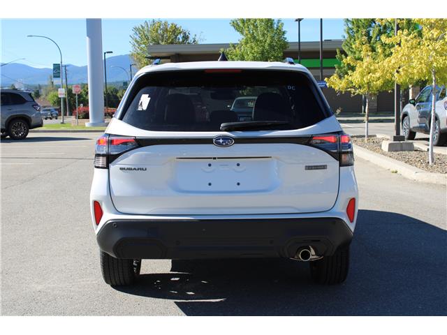 2026 Subaru Forester Premier (Stk: 464031) in Cranbrook - Image 4 of 27