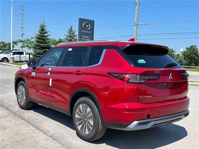 2026 Mitsubishi Outlander LE (Stk: T0372) in Barrie - Image 3 of 19