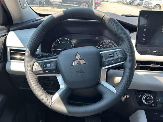 2026 Mitsubishi Outlander LE (Stk: T0372) in Barrie - Image 15 of 19