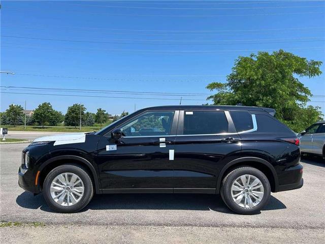 2026 Mitsubishi Outlander ES (Stk: T0381) in Barrie - Image 2 of 19