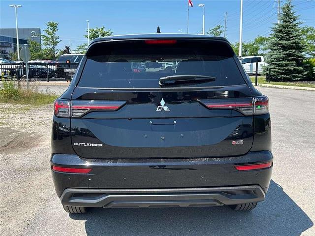 2026 Mitsubishi Outlander ES (Stk: T0381) in Barrie - Image 4 of 19
