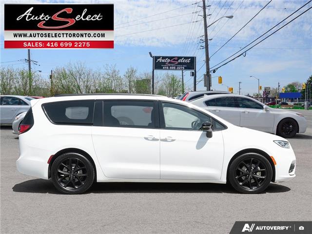 2025 Chrysler Pacifica Limited (Stk: 2CTVSW1) in Scarborough - Image 3 of 31