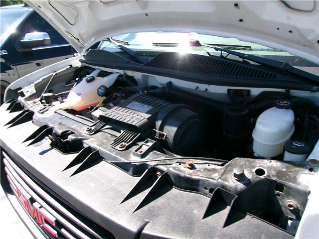 2016 GMC Savana 2500 1WT in Kitchener - Image 19 of 19