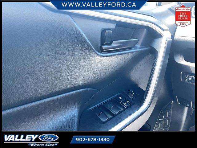 2021 Toyota RAV4 LE (Stk: 26227A) in Kentville - Image 11 of 21