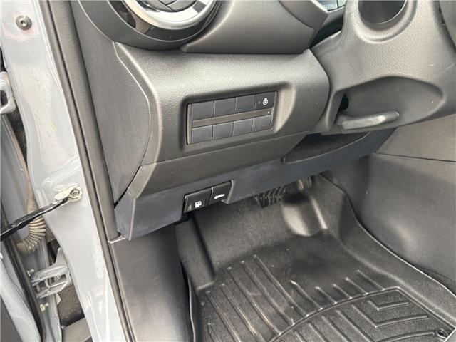 2021 Nissan Kicks SR (Stk: P7382) in Brantford - Image 7 of 21