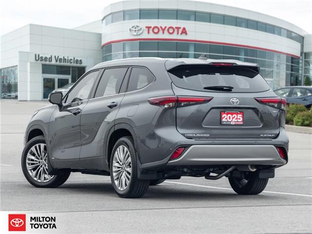 2025 Toyota Highlander Hybrid Limited (Stk: 656911) in Milton - Image 5 of 36
