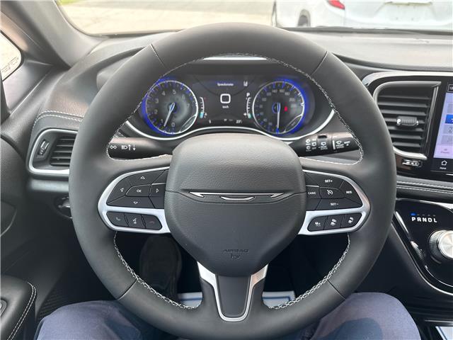 2027 Chrysler Pacifica Select (Stk: 27001) in Meaford - Image 11 of 14