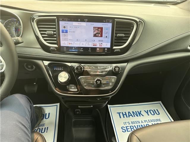 2027 Chrysler Pacifica Select (Stk: 27001) in Meaford - Image 12 of 14