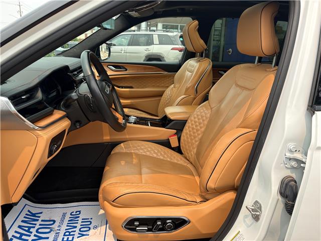 2023 Jeep Grand Cherokee Summit (Stk: T39526) in RICHMOND HILL - Image 16 of 36