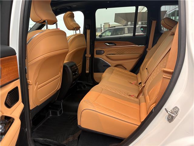 2023 Jeep Grand Cherokee Summit (Stk: T39526) in RICHMOND HILL - Image 28 of 36