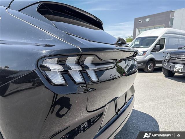 2022 Ford Mustang Mach-E Premium (Stk: T32730) in Richmond - Image 11 of 25