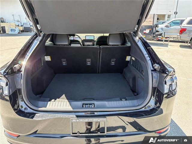 2022 Ford Mustang Mach-E Premium (Stk: T32730) in Richmond - Image 12 of 25