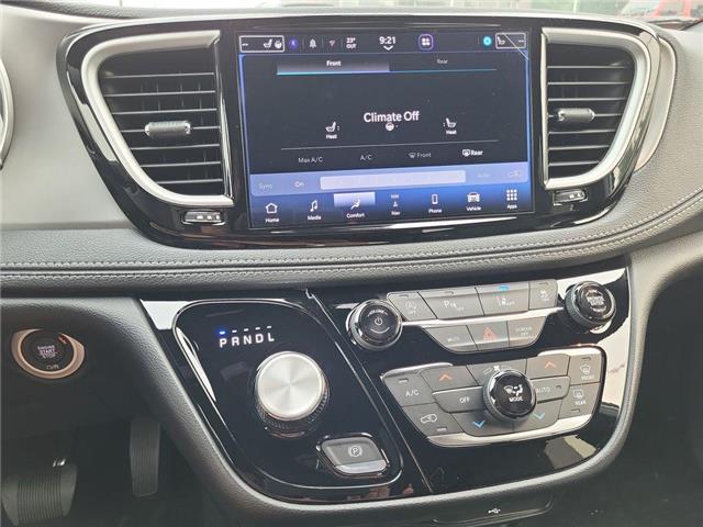 2027 Chrysler Pacifica Select (Stk: 270001) in Windsor - Image 18 of 25 2027 Chrysler Pacifica Select (Stk: 270001) in Windsor - Image 18 of 25