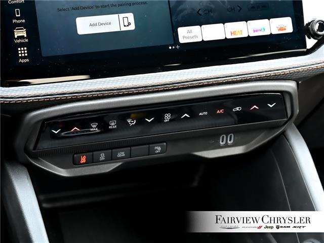 2026 Jeep Cherokee Laredo/Limited (Stk: TT2752) in Burlington - Image 25 of 32