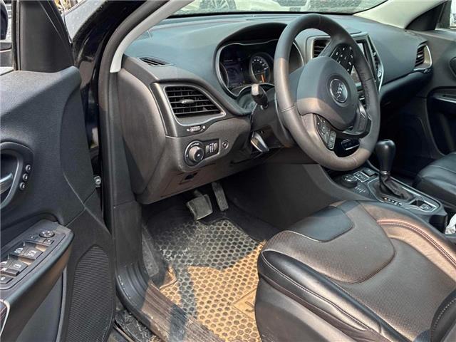 2023 Jeep Cherokee Trailhawk (Stk: 28541W) in Newmarket - Image 7 of 12