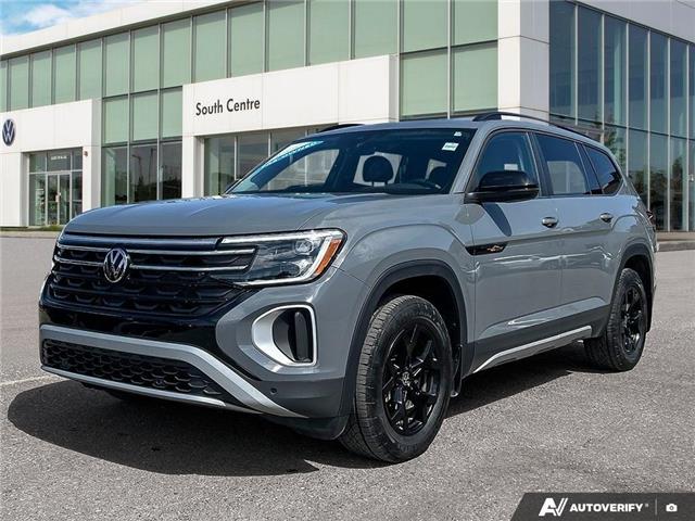 2025 Volkswagen Atlas 2.0 TSI Peak Edition (Stk: ST-709A) in Calgary - Image 1 of 21