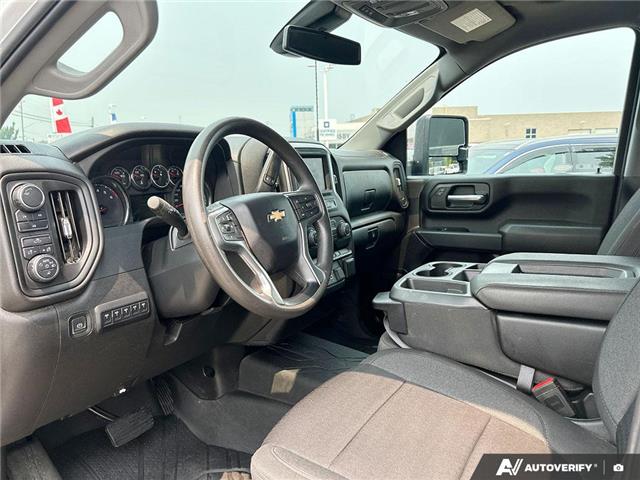 2023 Chevrolet Silverado 2500HD Custom (Stk: T698A) in Grimsby - Image 13 of 25